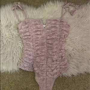 LE LIS- Lace Bodysuit